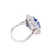 Bague 57 Bague entourage saphir de Ceylan ovale en platine et diamants 58 Facettes 1