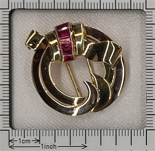 Broche Broche rétro vintage en or bicolore 18K et rubis 58 Facettes 22166-0003