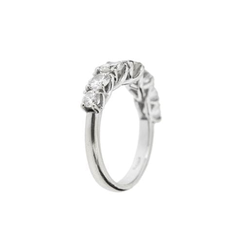 Bague 50 Bague alliance demi-éternité 7 diamants en or blanc 18 ct 58 Facettes 22213