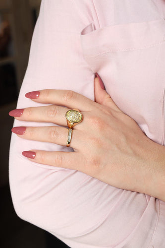 Bague 54 Bague chevalière en or jaune 18 carats et diamants 58 Facettes 2301445CN