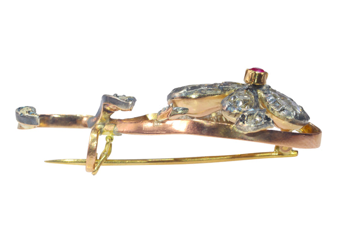 Broche Broche branche fleurie victorienne en or rouge 18k, argent, diamants et rubis 58 Facettes 23031-0050