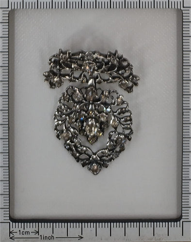 Broche Cœur flamand antique - Broche en argent et diamants taille rose 58 Facettes 23124-0015