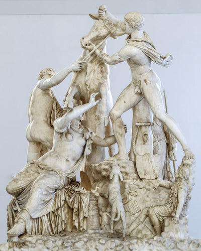 Broche Broche camée victorienne « The Farnese Bull » en or jaune 18K 58 Facettes 23271-0317