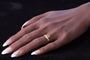 Bague 53 Bague Claddagh baroque vers 1670 en or jaune 58 Facettes 23304-0151
