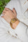 Bracelet Bracelet manchette en or jaune 18 carats, diamants et saphirs 58 Facettes 2331748CN