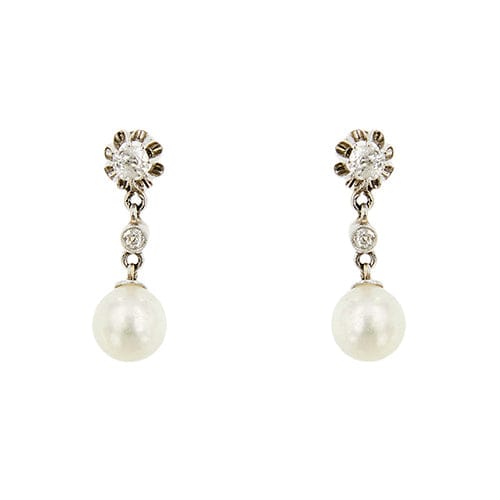 Boucles d'oreilles Boucles d’oreilles Art déco pendantes en or blanc 18 kt, perles et diamants 58 Facettes 23571