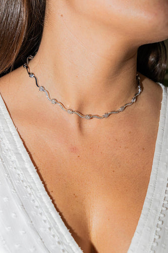 Collier Collier en or blanc 18 carats serti de diamants 58 Facettes 2363223CN