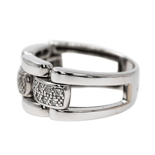 Bague 50 Guy Laroche - Bague pavée en or blanc 18 carats et diamants 58 Facettes 2397505CN