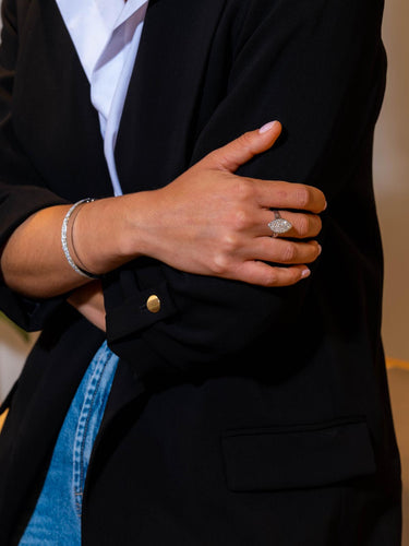 Bague 58 Bague marquise en or blanc 18 carats et diamants 58 Facettes 2414551CN