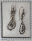 Boucles d'oreilles Boucles d'oreilles pendantes victoriennes en or jaune 18K et diamants 58 Facettes 24240-0376