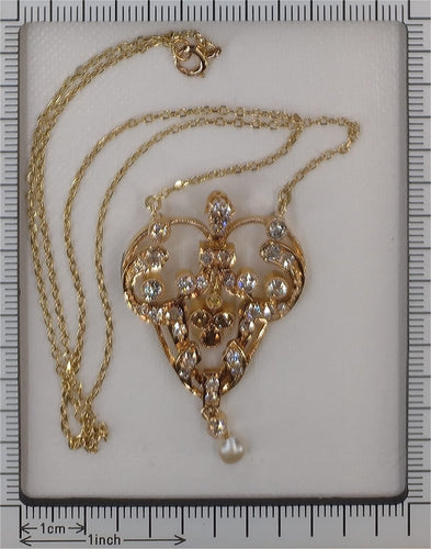 Pendentif Pendentif victorien en or rouge 18K avec diamants fancy et perle 58 Facettes 24263-0291