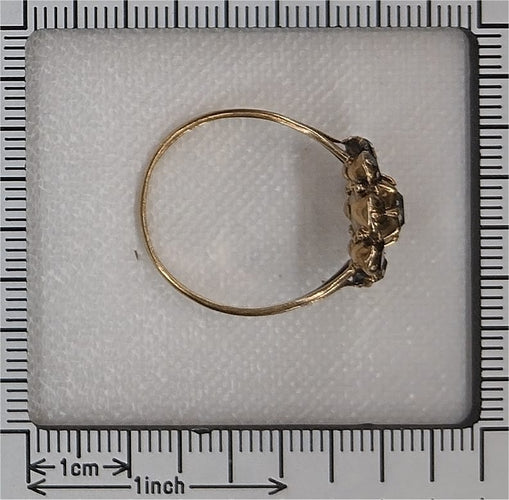 Bague 59 Bague cluster de diamants ancienne en or jaune 18K, vers 1600 58 Facettes 24278-0234
