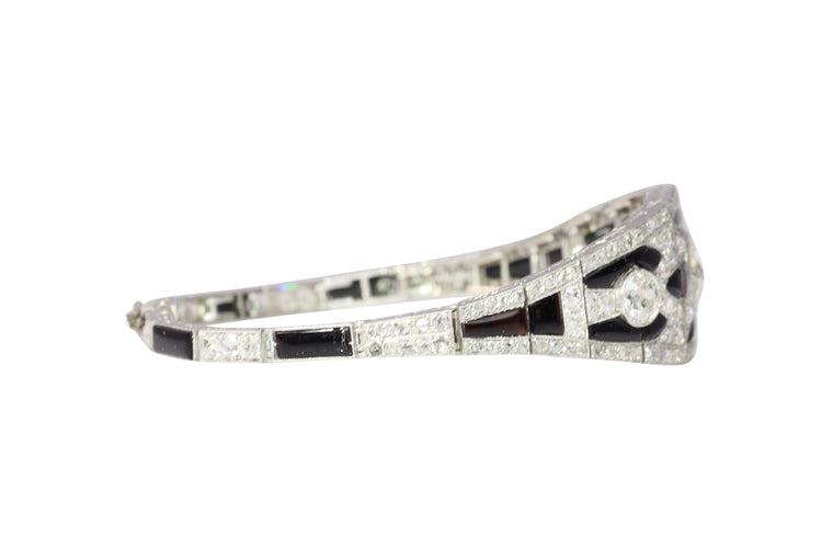 Bracelet Graphic Grace – Bracelet Art déco vintage en platine, diamants et onyx 58 Facettes 24323-0290