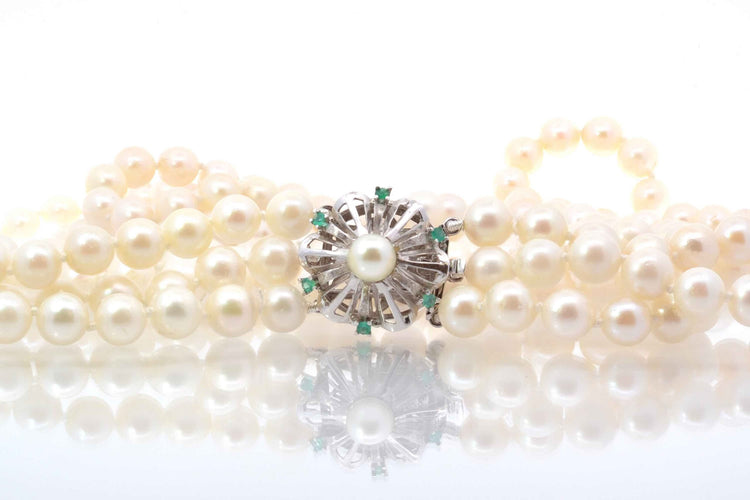 Collier Collier trois rangs de perles de culture en or blanc 18k 58 Facettes 24812