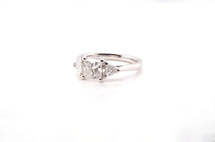 Bague 52 Bague en or blanc 18k avec diamants 58 Facettes 24992/24941