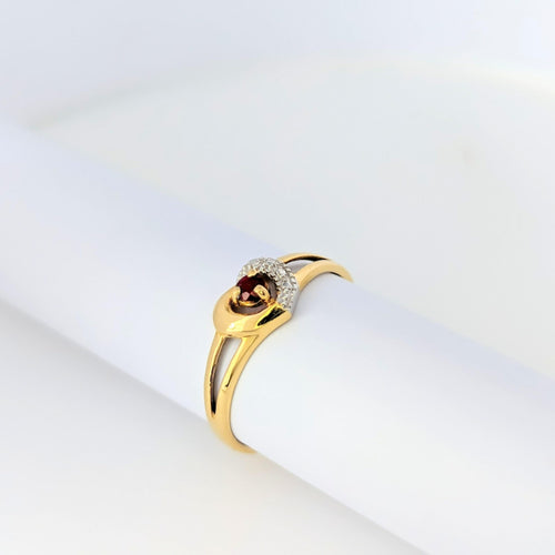 Bague 54 Bague cœur en or jaune et or blanc 18 carats avec rubis 58 Facettes 25020