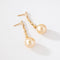 Boucles d'oreilles Boucles d'oreilles pendantes en or jaune, diamants et perle des mers du Sud 58 Facettes 1