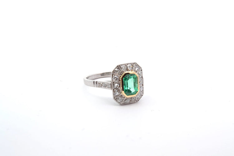 Bague 54 Bague en platine et or jaune avec émeraude et diamants 58 Facettes 25021 25161