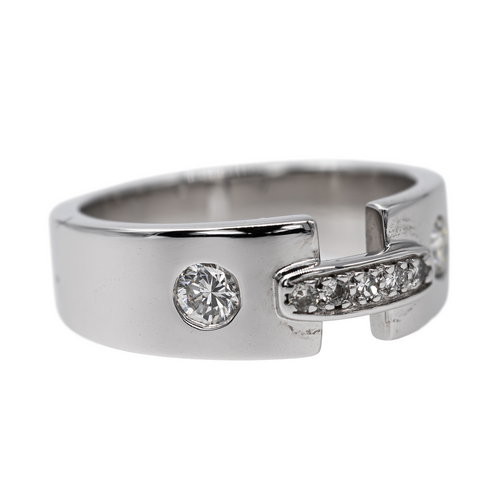 Bague 47 Bague Or blanc Diamant 58 Facettes 2527582CN