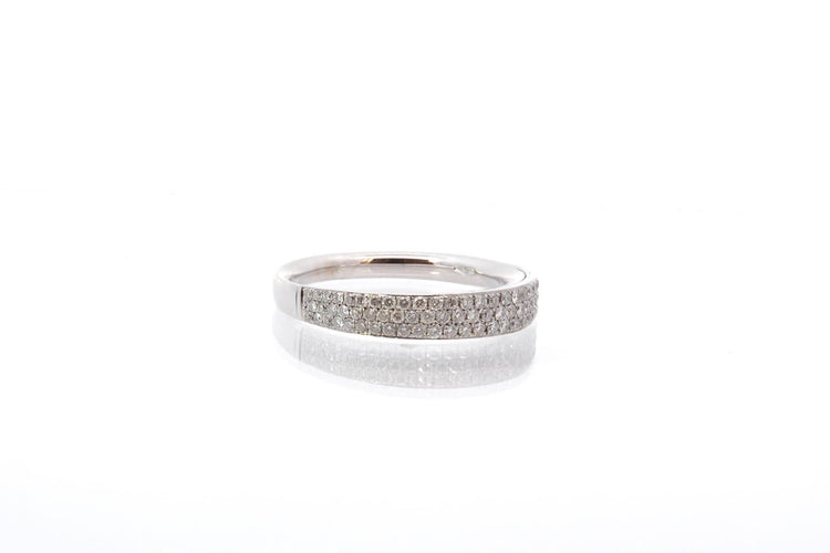 Bague 54 Bague en or blanc 18k sertie de 77 diamants 58 Facettes 25589