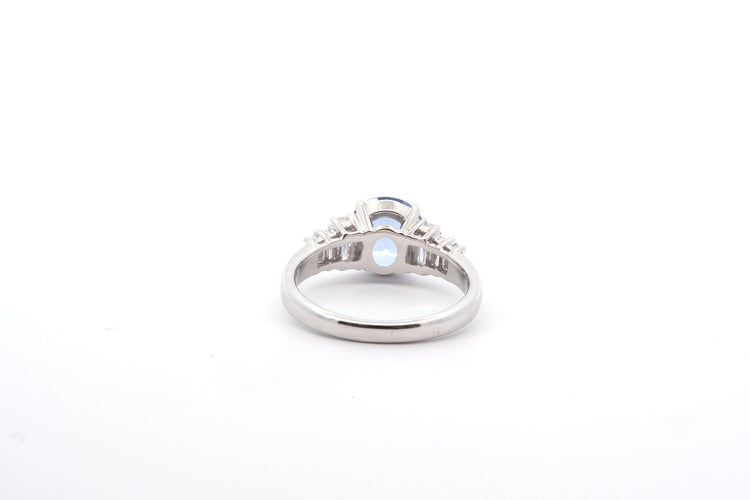 Bague 54 Bague en or blanc 18k avec saphir de Ceylan et diamants 58 Facettes 25920-26203