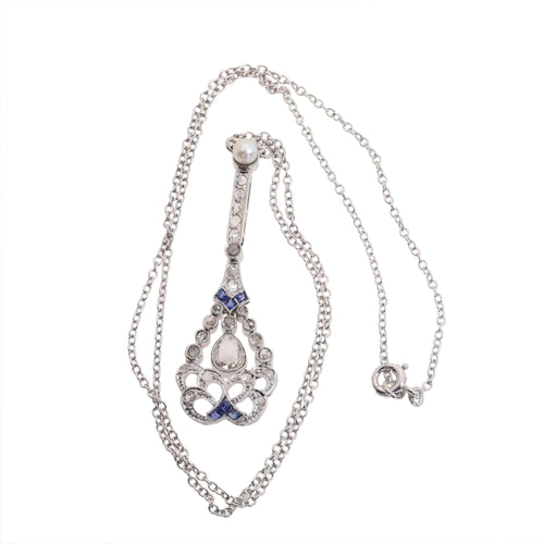 Collier Pendentif sur collier Belle Époque/Art déco en platine, diamants et saphirs 58 Facettes 26022-0155