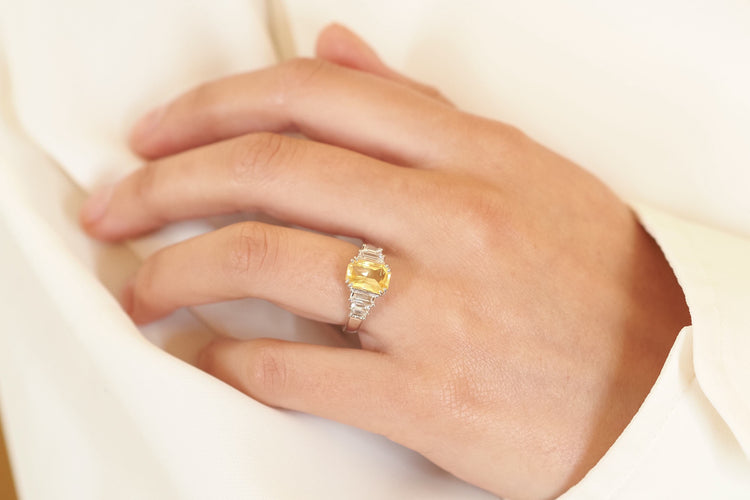 Bague 50 Bague en platine saphir jaune 2 ct et diamants 58 Facettes 26305-26315