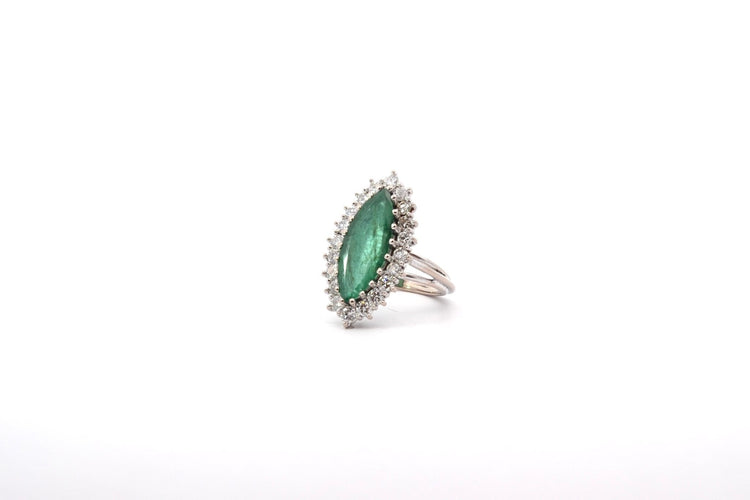 Bague 49 Bague vintage émeraude et diamants en or blanc 18k 58 Facettes 26383