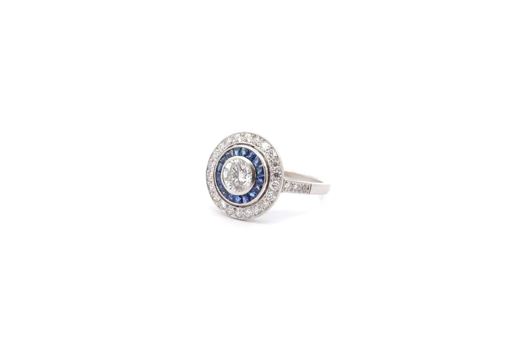 Bague 54 Bague Art déco en platine avec diamants et saphirs 58 Facettes 26478-26558