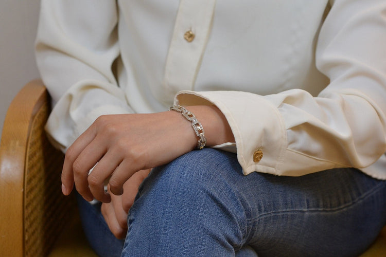 Bracelet Bracelet Art déco en or blanc 18k et diamants 58 Facettes 26595