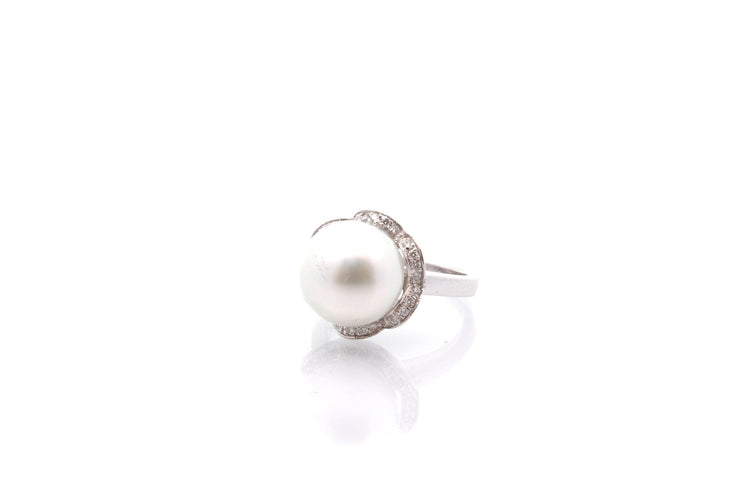 Bague 53 Bague vintage en or blanc 18k avec perle des mers du Sud et diamants 58 Facettes 26709