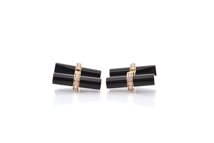 Boutons de manchette Van Cleef & Arpels - Boutons de manchette en or jaune 18k, onyx et diamants 58 Facettes 26768