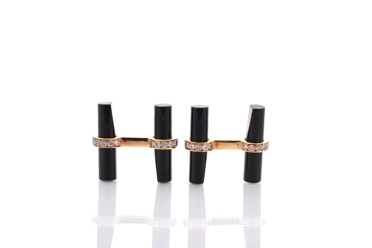 Boutons de manchette Van Cleef & Arpels - Boutons de manchette en or jaune 18k, onyx et diamants 58 Facettes 26768