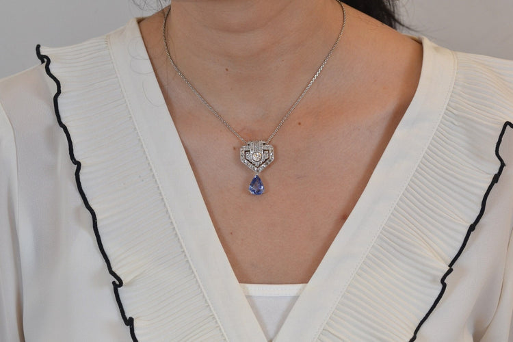 Collier Collier pendentif Art déco en diamants et saphir de 6,05 ct 58 Facettes 26786-26227
