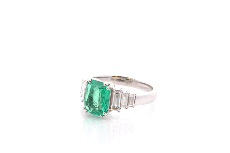 Bague 52 Bague en platine avec émeraude de Colombie 1,88 ct et diamants 58 Facettes 27080-27032b