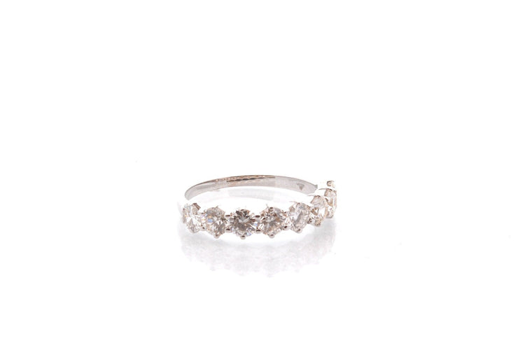 Bague Demi-alliance - Bague demi-jonc en diamants 58 Facettes 27253dv