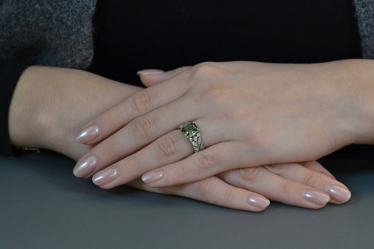 Bague 53 Bague vintage en platine au saphir vert et diamants 58 Facettes 27699