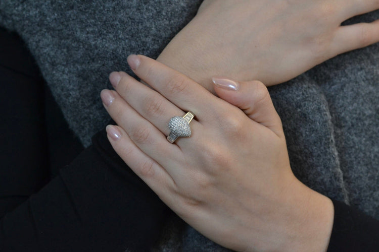 Bague 60 Bague en or 18k et diamants taille brillant et baguette 58 Facettes 27706dv