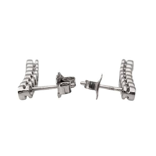 Boucles d'oreilles Boucles d’oreilles ligne en or blanc 18 carats et diamants 58 Facettes 2826008CN