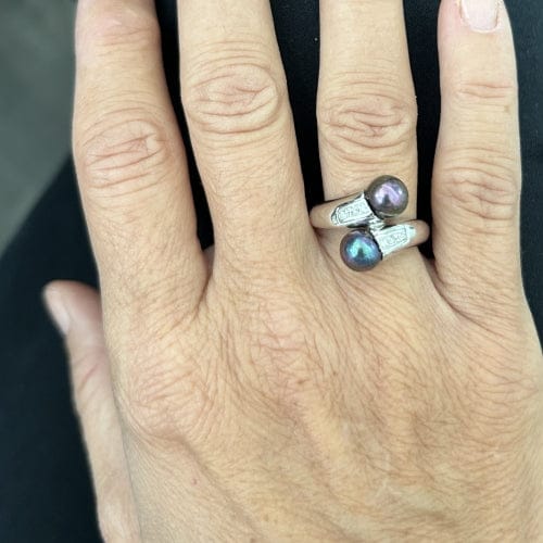 Bague 55 Bague en or blanc 18 kt avec perles de Tahiti et diamants 58 Facettes 28697