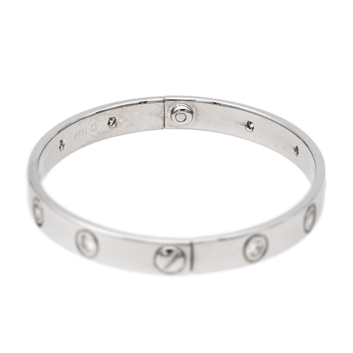 Bracelet Cartier Love - Bracelet jonc en or blanc serti de diamants 58 Facettes 2873481RV