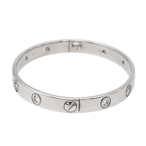 Bracelet Cartier Love - Bracelet jonc en or blanc serti de diamants 58 Facettes 2873481RV