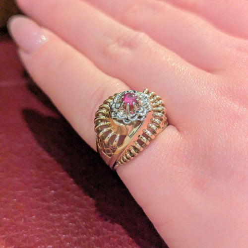 Bague 52 Bague en or rose 18 carats et rubis 58 Facettes 28993