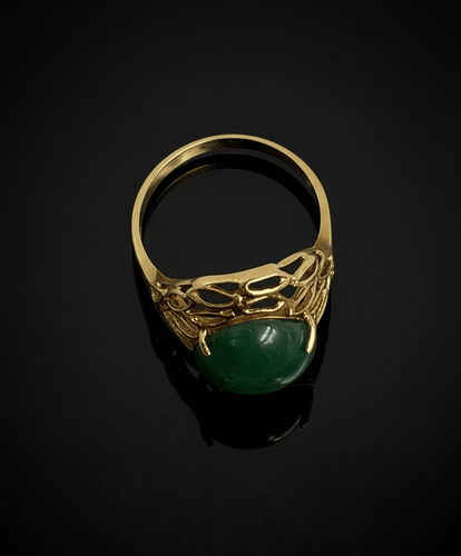 Bague Bague en or avec cabochon de jaspe vert, Italie années 1960 58 Facettes
