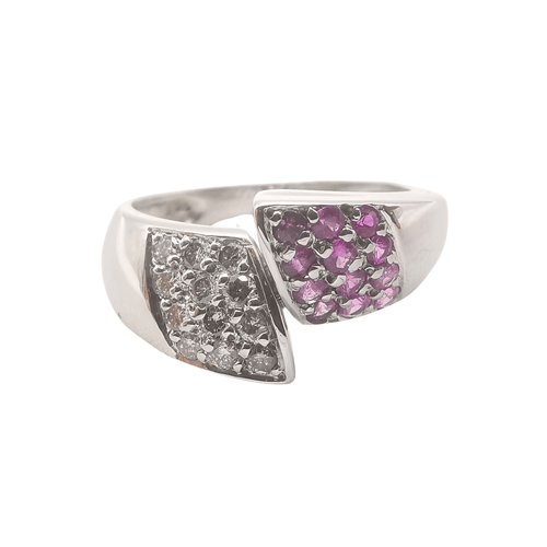 Bague 54 Bague en or diamants & saphirs 58 Facettes