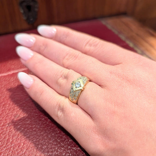 Bague 53 Bague en or jaune 18 carats avec diamants 58 Facettes 30142