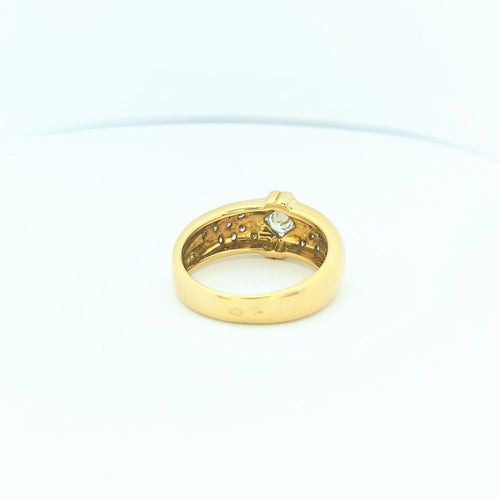 Bague 53 Bague en or jaune 18 carats avec diamants 58 Facettes 30142