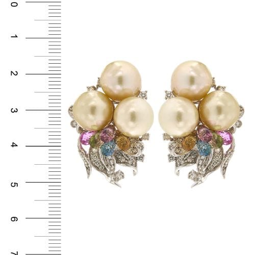 Boucles d'oreilles Boucles d’oreilles - Puces en or blanc 18 carats avec perles et diamants 58 Facettes 30438