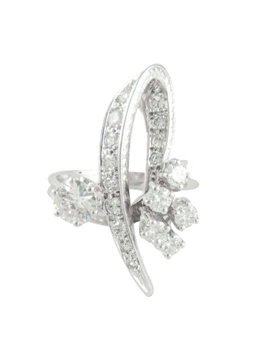 Bague 54.5 Bague « Ruban » ajourée pavée en or blanc 18 carats et diamants 58 Facettes 120042