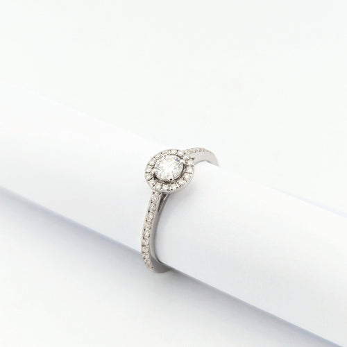 Bague 53 Bague en or blanc 18 carats et diamants 58 Facettes 31068